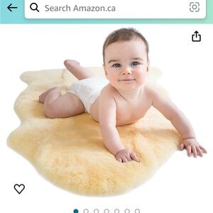 Lamb skin used for pictures.